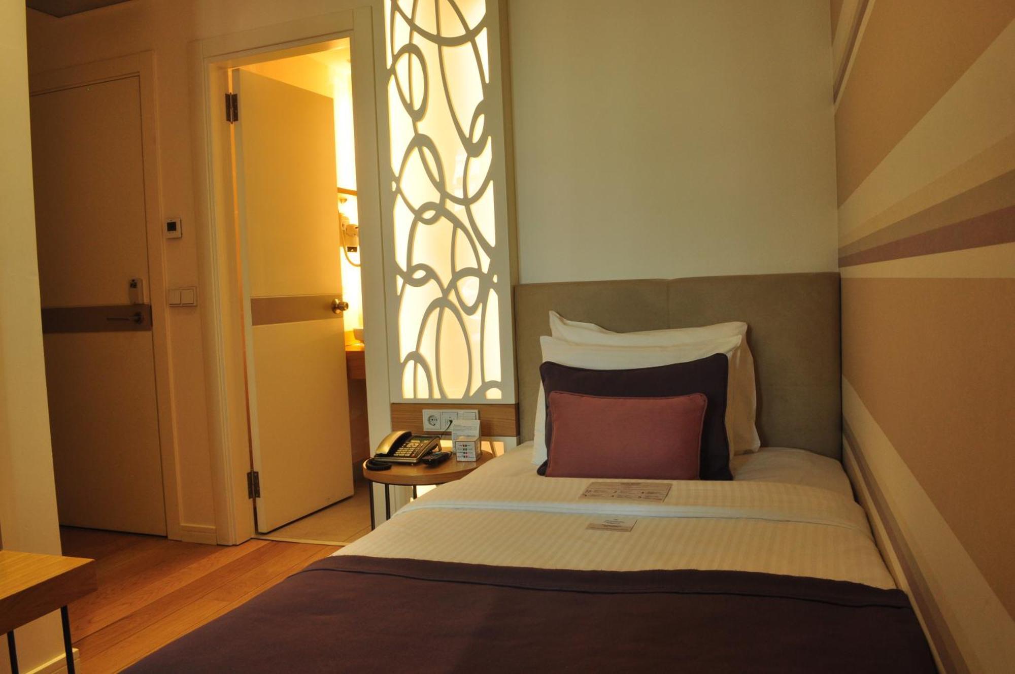 Wes Hotel Kocaeli Pokój zdjęcie